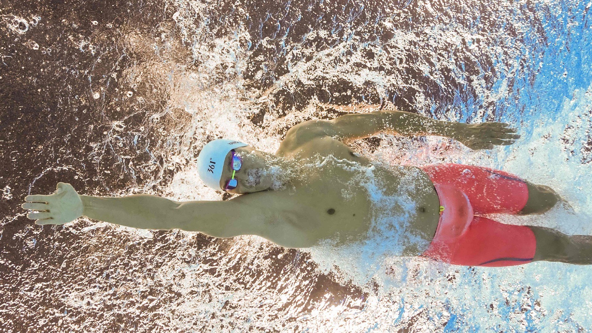 男篮训练营设立专题教练提升专项战术训练效率，男篮集训队